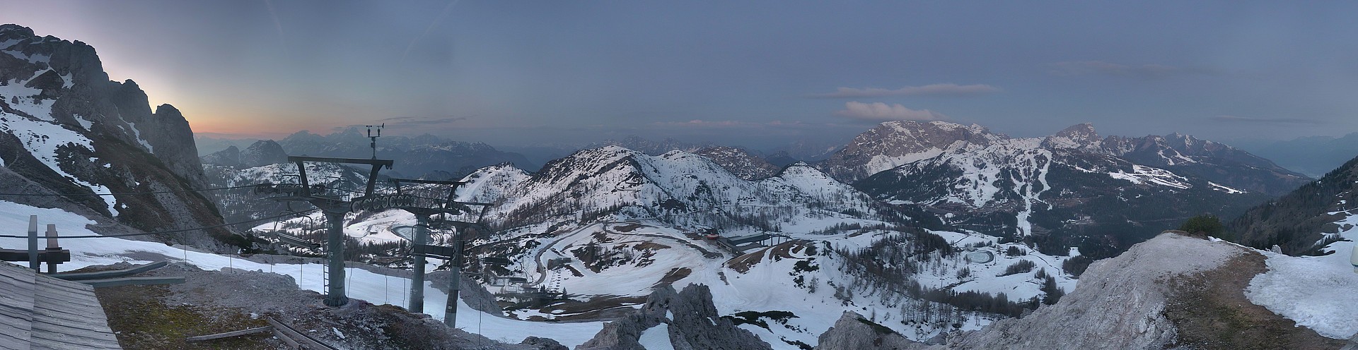 Archiv Foto Webcam Nassfeld: Panoramablick vom Gartnerkofel