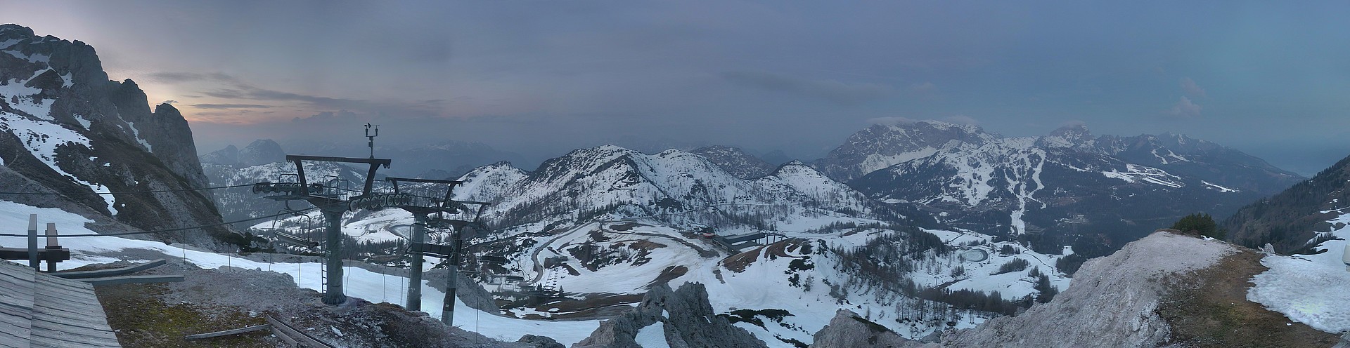 Archiv Foto Webcam Nassfeld: Panoramablick vom Gartnerkofel