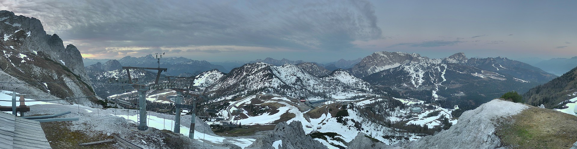 Archiv Foto Webcam Nassfeld: Panoramablick vom Gartnerkofel