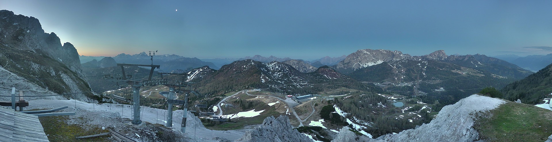Archiv Foto Webcam Nassfeld: Panoramablick vom Gartnerkofel