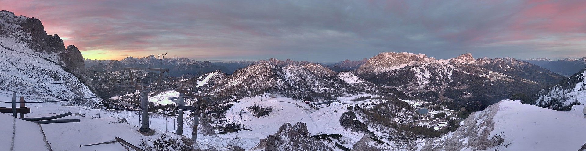 Archiv Foto Webcam Nassfeld: Panoramablick vom Gartnerkofel