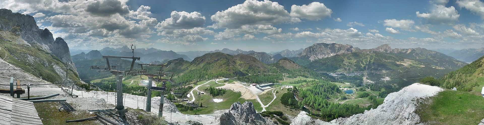 Archived image Webcam Nassfeld: Panorama view Gartnerkofel