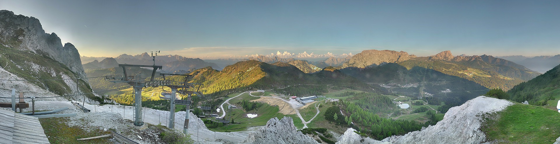 Archiv Foto Webcam Nassfeld: Panoramablick vom Gartnerkofel