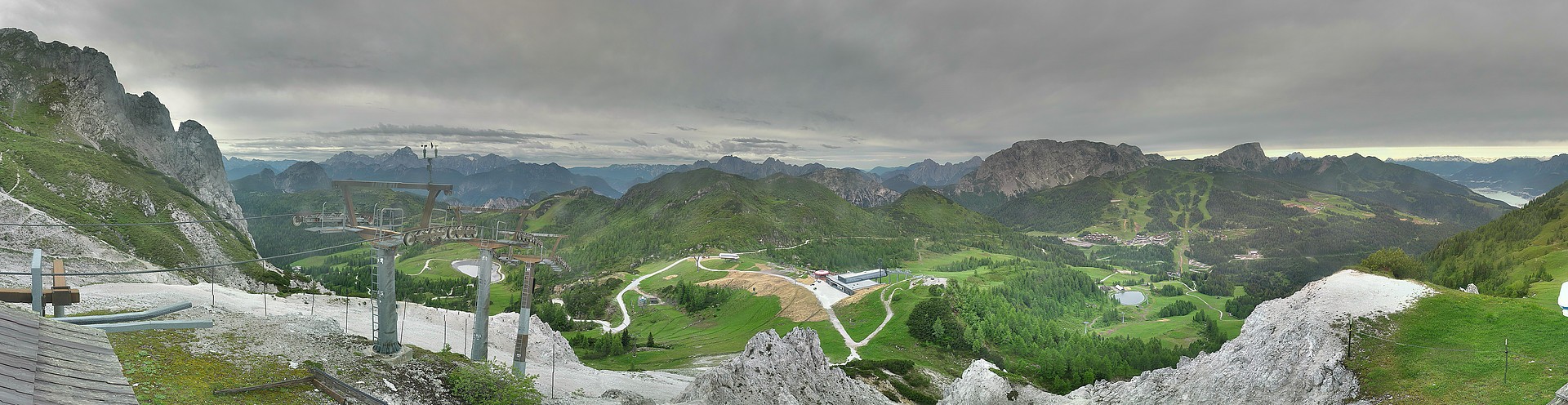 Archived image Webcam Nassfeld: Panorama view Gartnerkofel