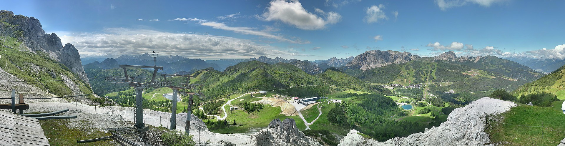 Archived image Webcam Nassfeld: Panorama view Gartnerkofel