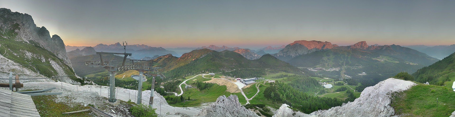 Archiv Foto Webcam Nassfeld: Panoramablick vom Gartnerkofel