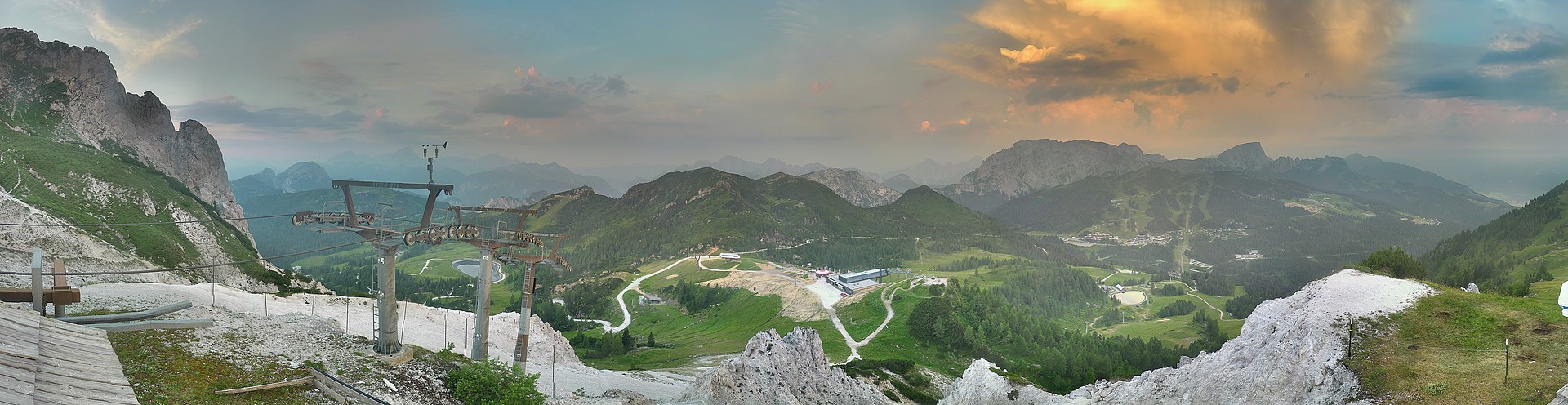 Archiv Foto Webcam Nassfeld: Panoramablick vom Gartnerkofel