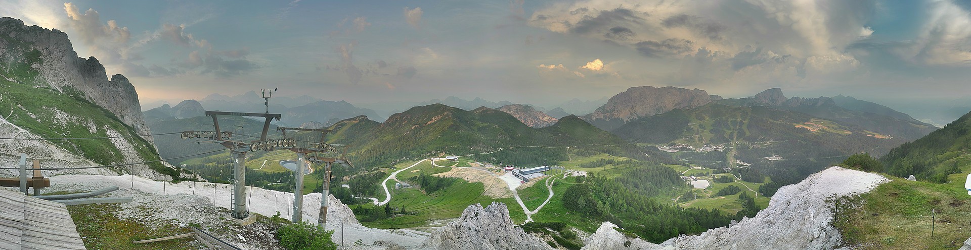 Archiv Foto Webcam Nassfeld: Panoramablick vom Gartnerkofel