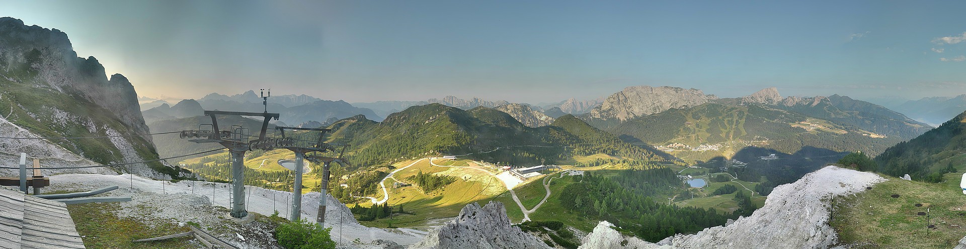Archiv Foto Webcam Nassfeld: Panoramablick vom Gartnerkofel
