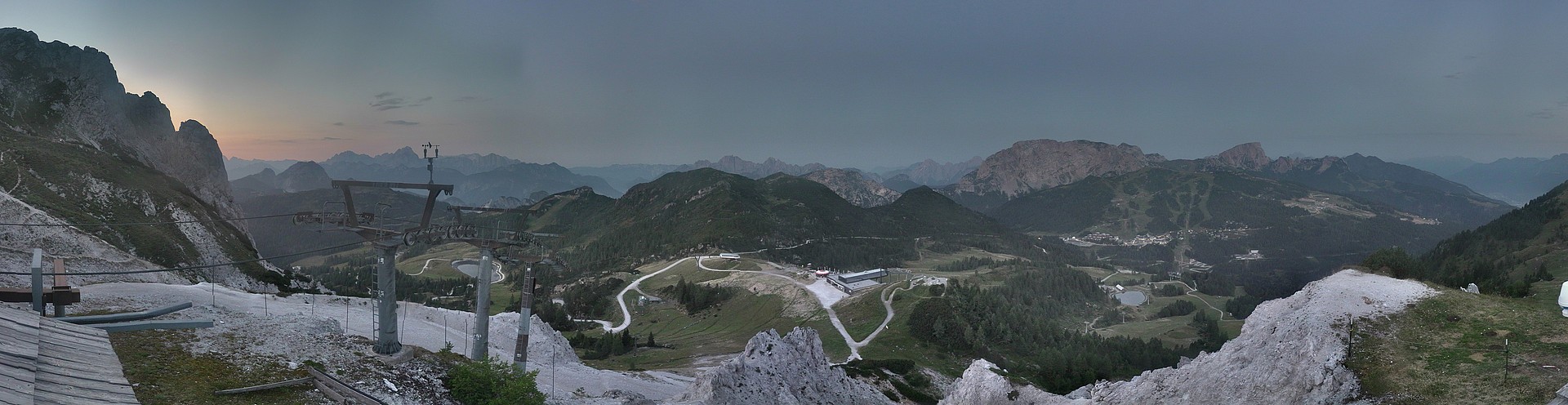 Archiv Foto Webcam Nassfeld: Panoramablick vom Gartnerkofel