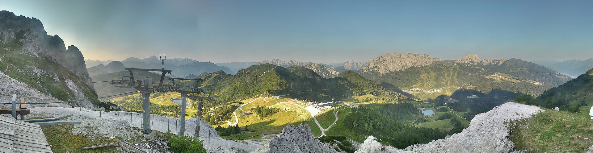 Archiv Foto Webcam Nassfeld: Panoramablick vom Gartnerkofel