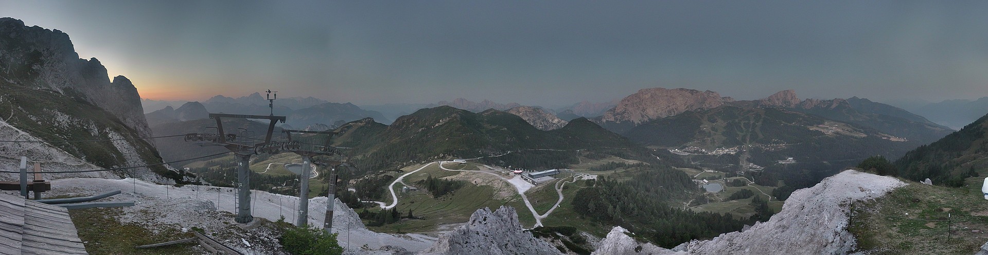 Archiv Foto Webcam Nassfeld: Panoramablick vom Gartnerkofel