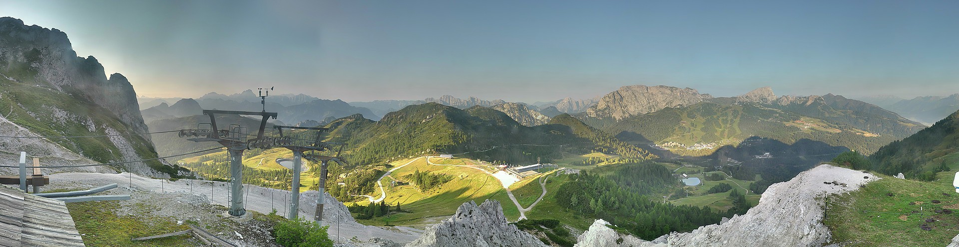 Archiv Foto Webcam Nassfeld: Panoramablick vom Gartnerkofel