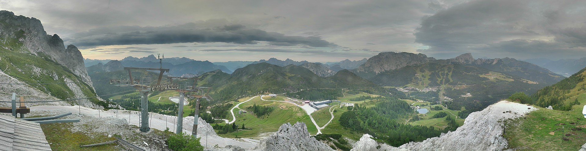 Archiv Foto Webcam Nassfeld: Panoramablick vom Gartnerkofel