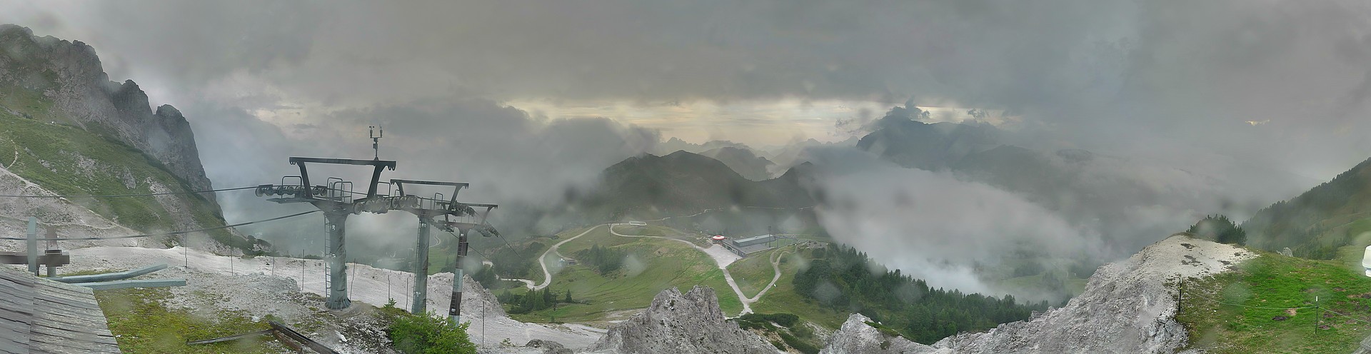 Archiv Foto Webcam Nassfeld: Panoramablick vom Gartnerkofel