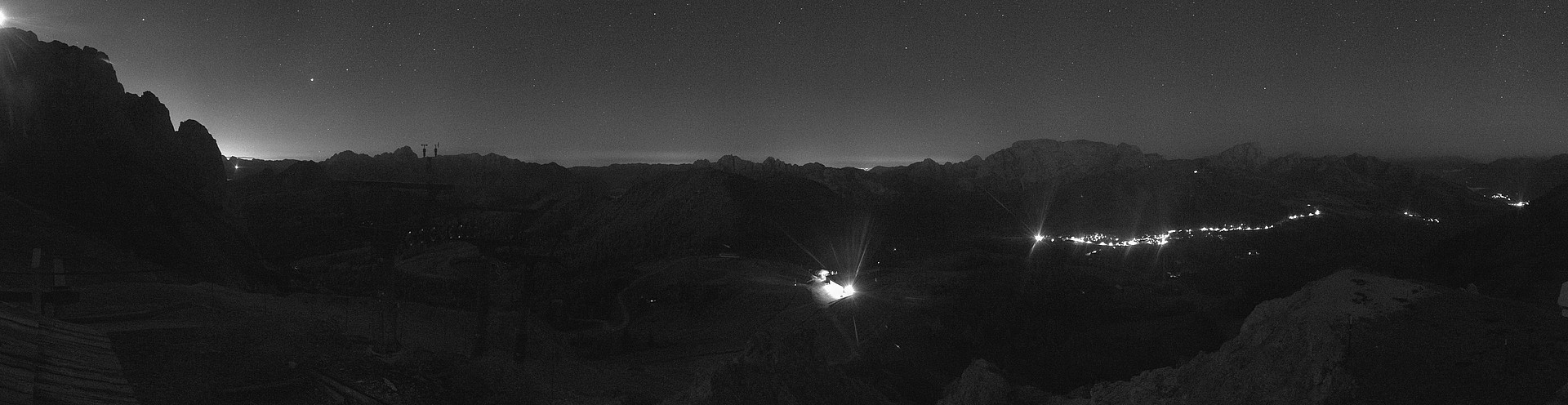 Archiv Foto Webcam Nassfeld: Panoramablick vom Gartnerkofel