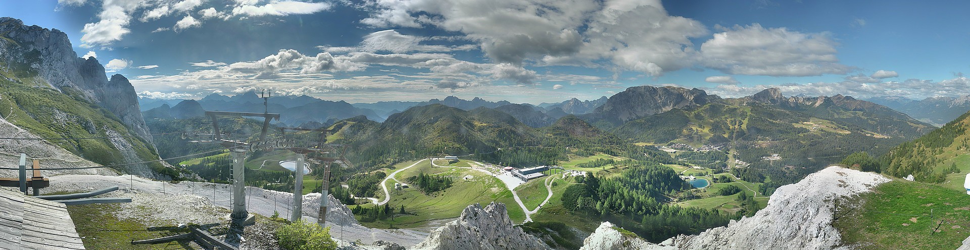 Archiv Foto Webcam Nassfeld: Panoramablick vom Gartnerkofel