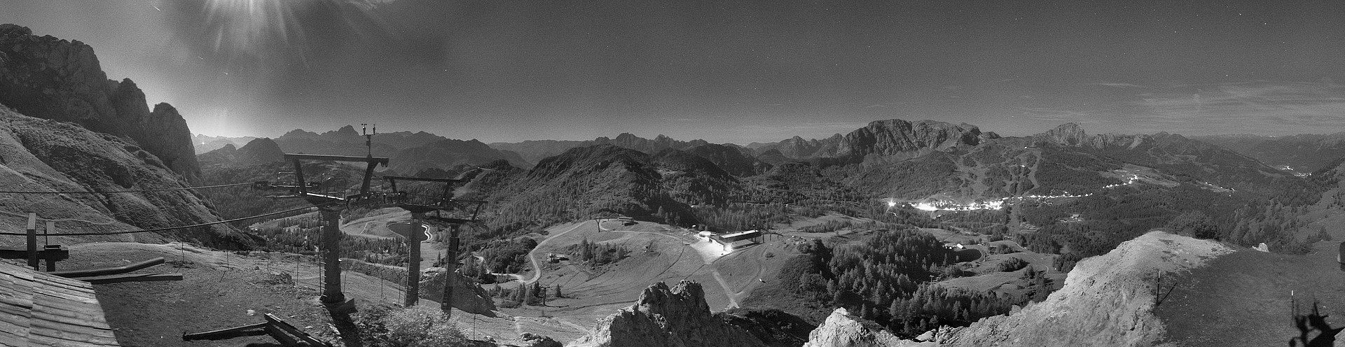 Archiv Foto Webcam Nassfeld: Panoramablick vom Gartnerkofel