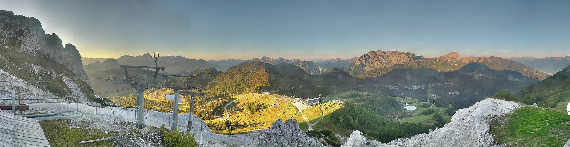 Archiv Foto Webcam Nassfeld: Panoramablick vom Gartnerkofel