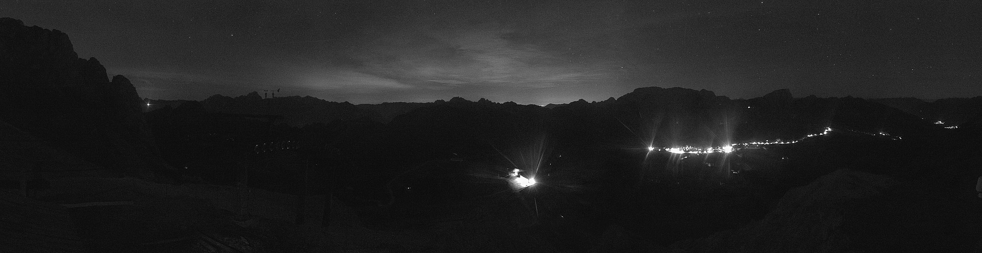 Archiv Foto Webcam Nassfeld: Panoramablick vom Gartnerkofel