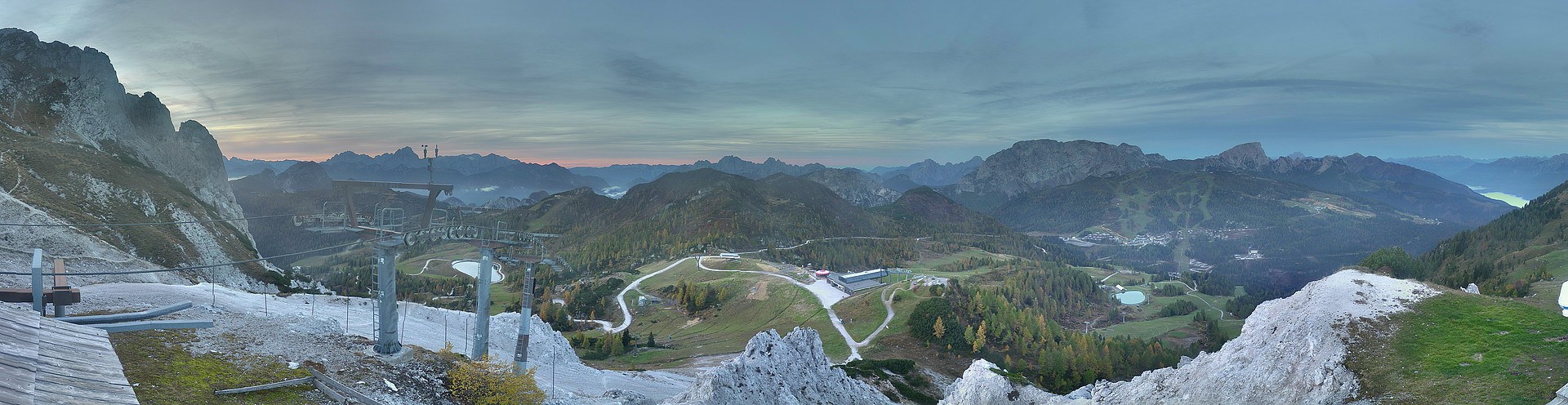Archiv Foto Webcam Nassfeld: Panoramablick vom Gartnerkofel