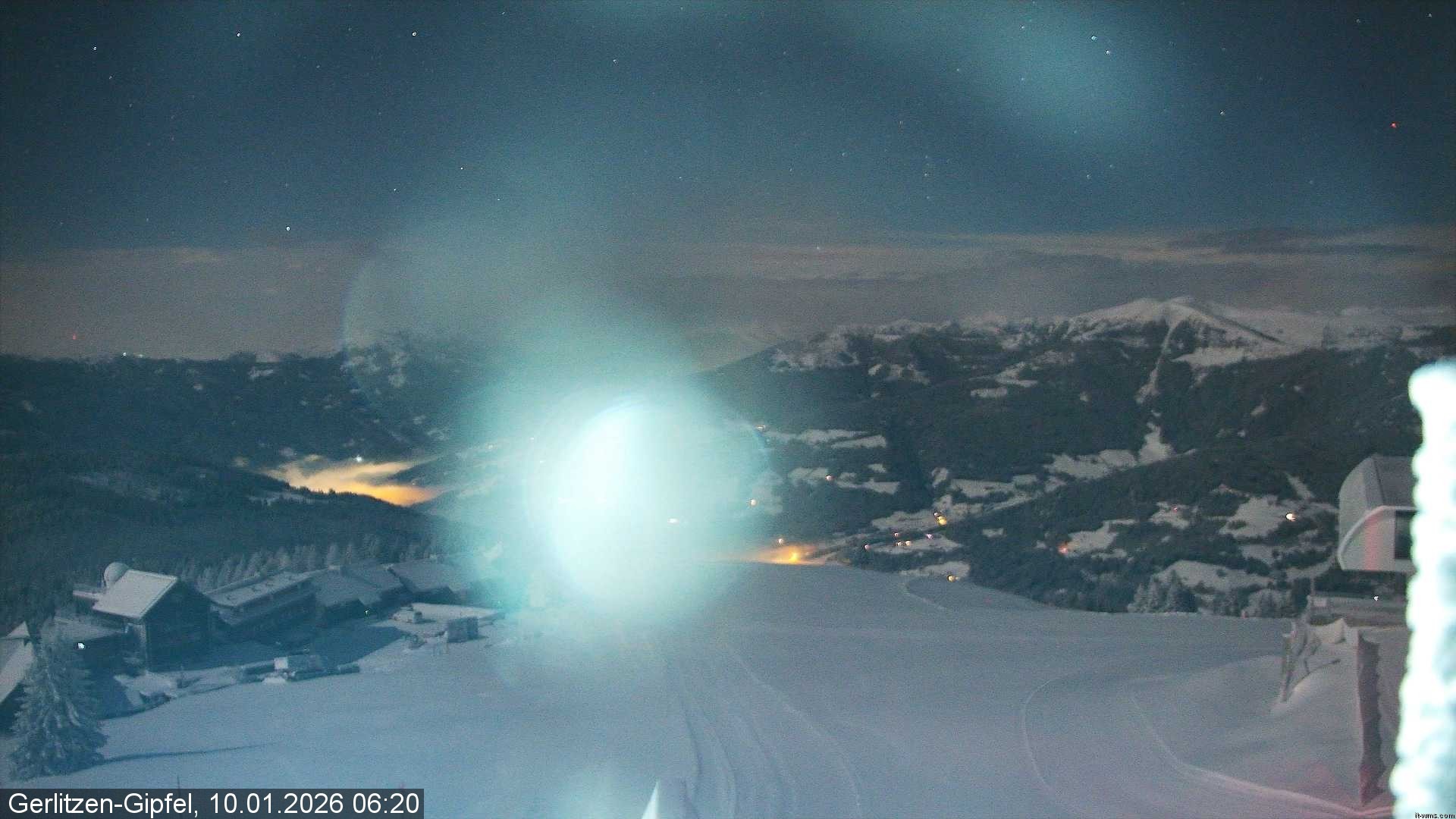 Archiv Foto Webcam Gerlitzen Gipfel: Bergstation 8er Carving Jet