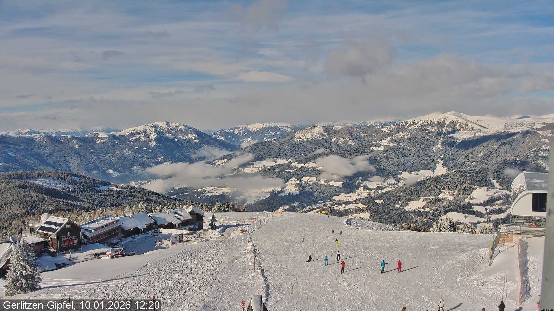 Archiv Foto Webcam Gerlitzen Gipfel: Bergstation 8er Carving Jet