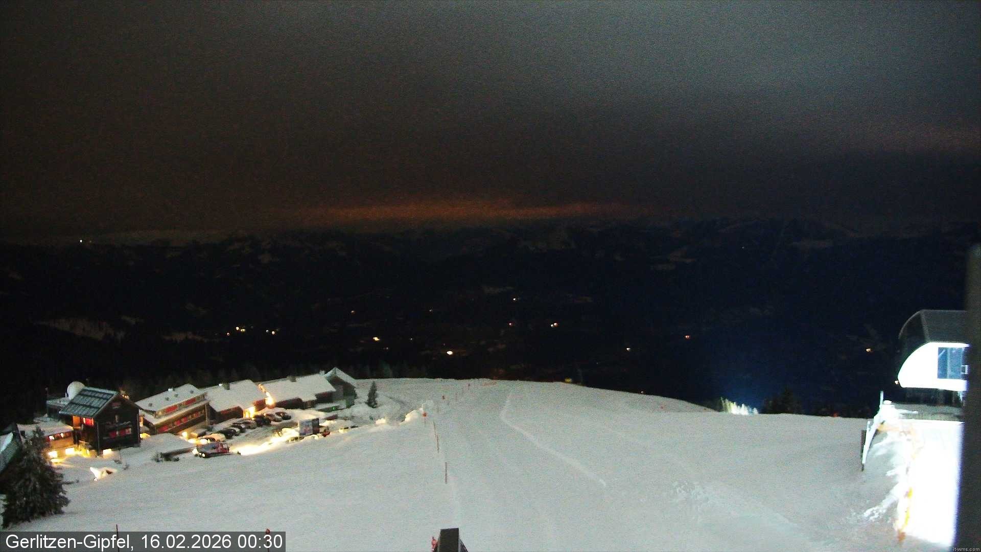 Archiv Foto Webcam Gerlitzen Gipfel: Bergstation 8er Carving Jet