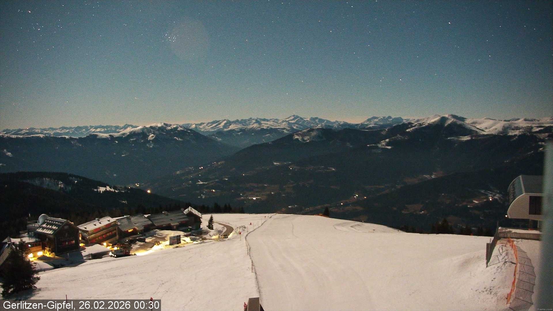 Archived image Webcam Mountain station 8er Carving Jet