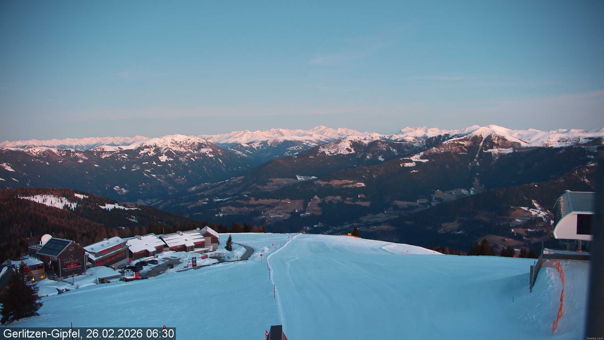 Archived image Webcam Mountain station 8er Carving Jet