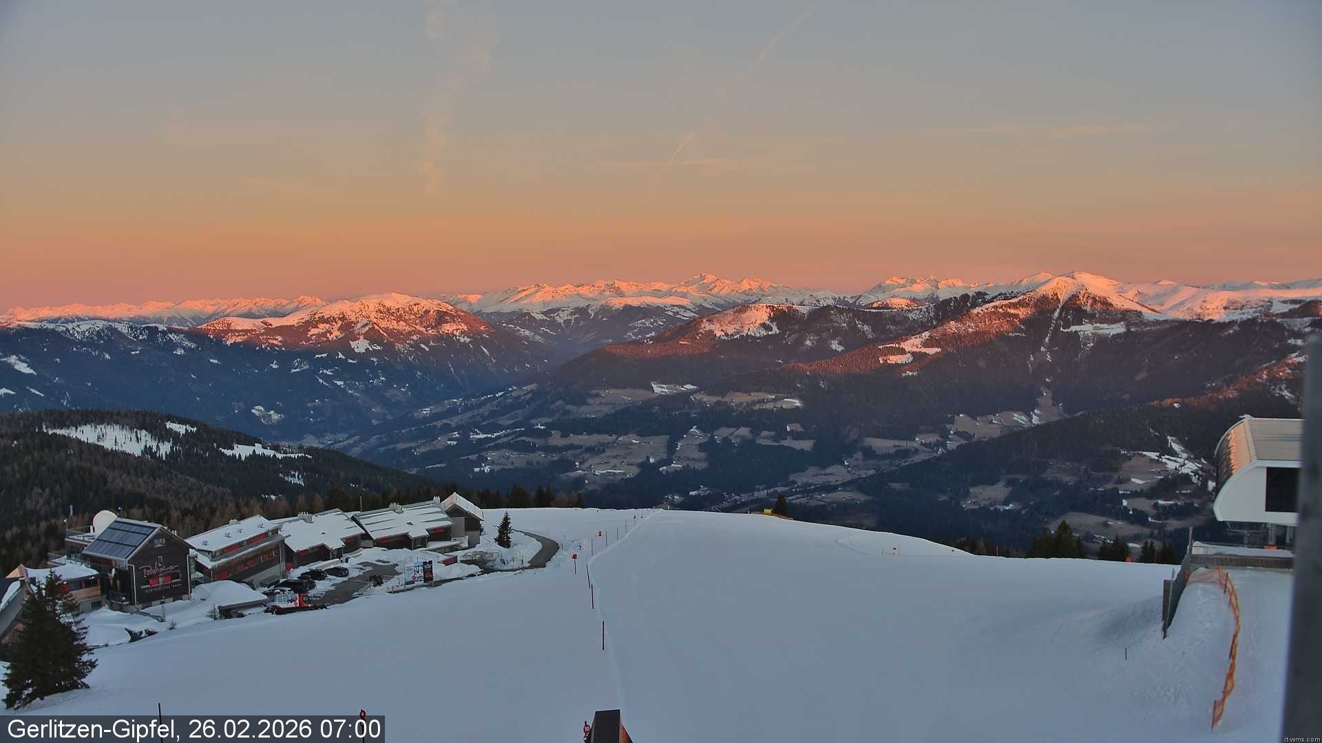 Archived image Webcam Mountain station 8er Carving Jet