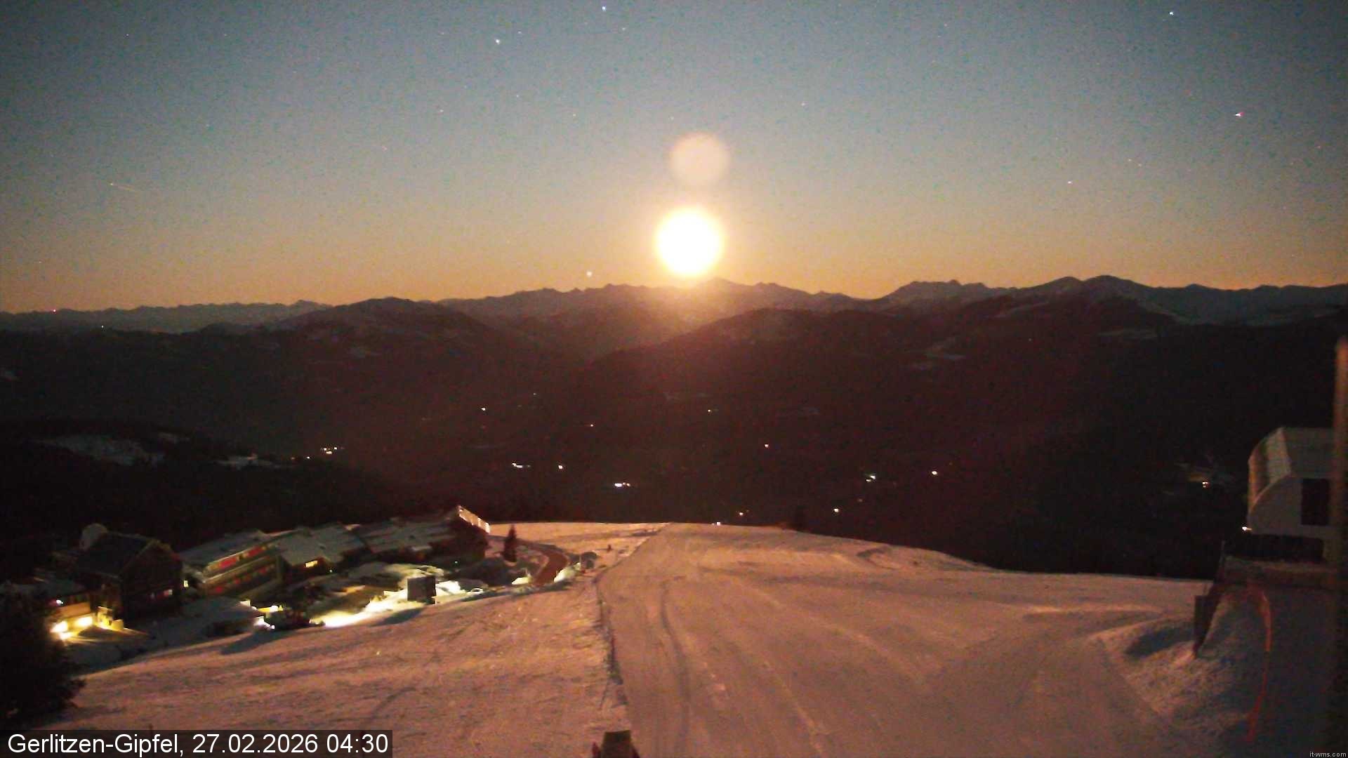 Archived image Webcam Mountain station 8er Carving Jet