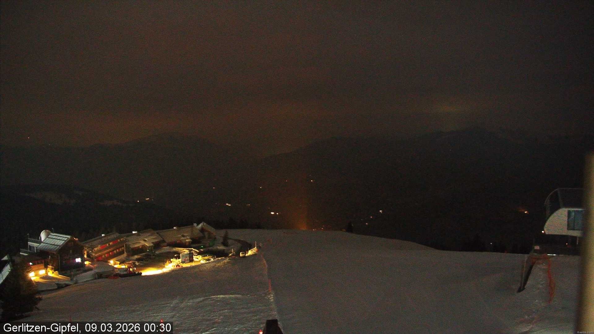 Archiv Foto Webcam Gerlitzen Gipfel: Bergstation 8er Carving Jet