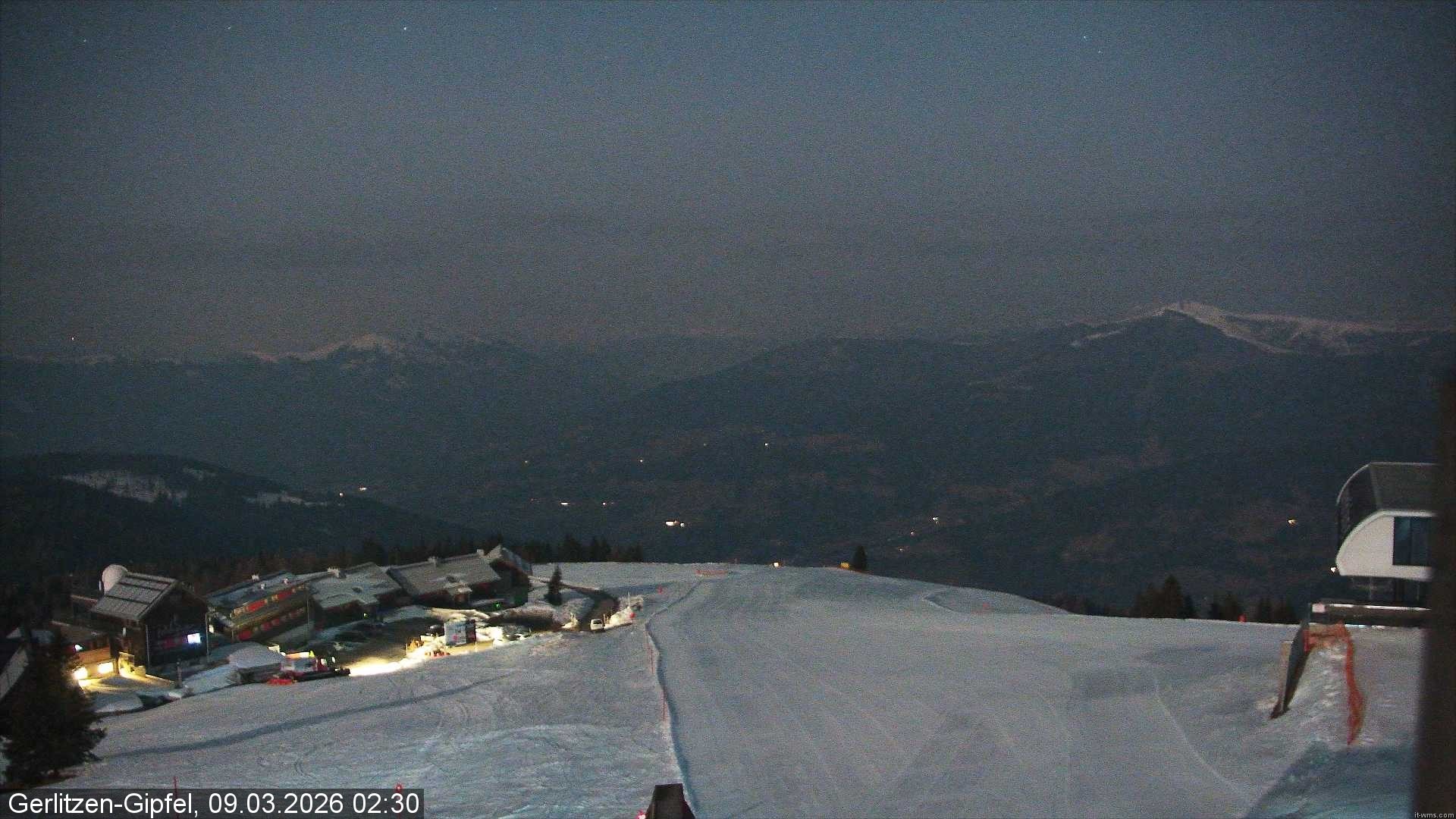 Archiv Foto Webcam Gerlitzen Gipfel: Bergstation 8er Carving Jet
