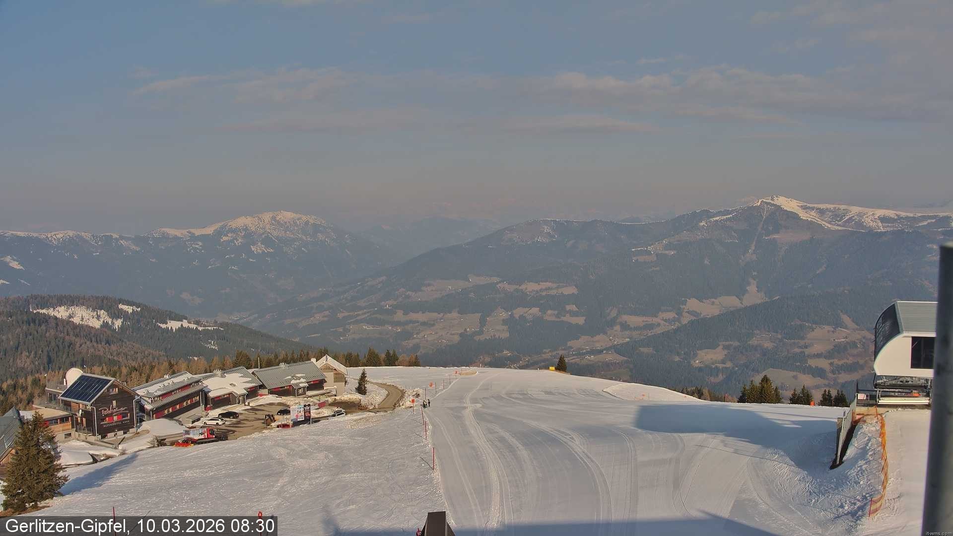Archiv Foto Webcam Gerlitzen Gipfel: Bergstation 8er Carving Jet