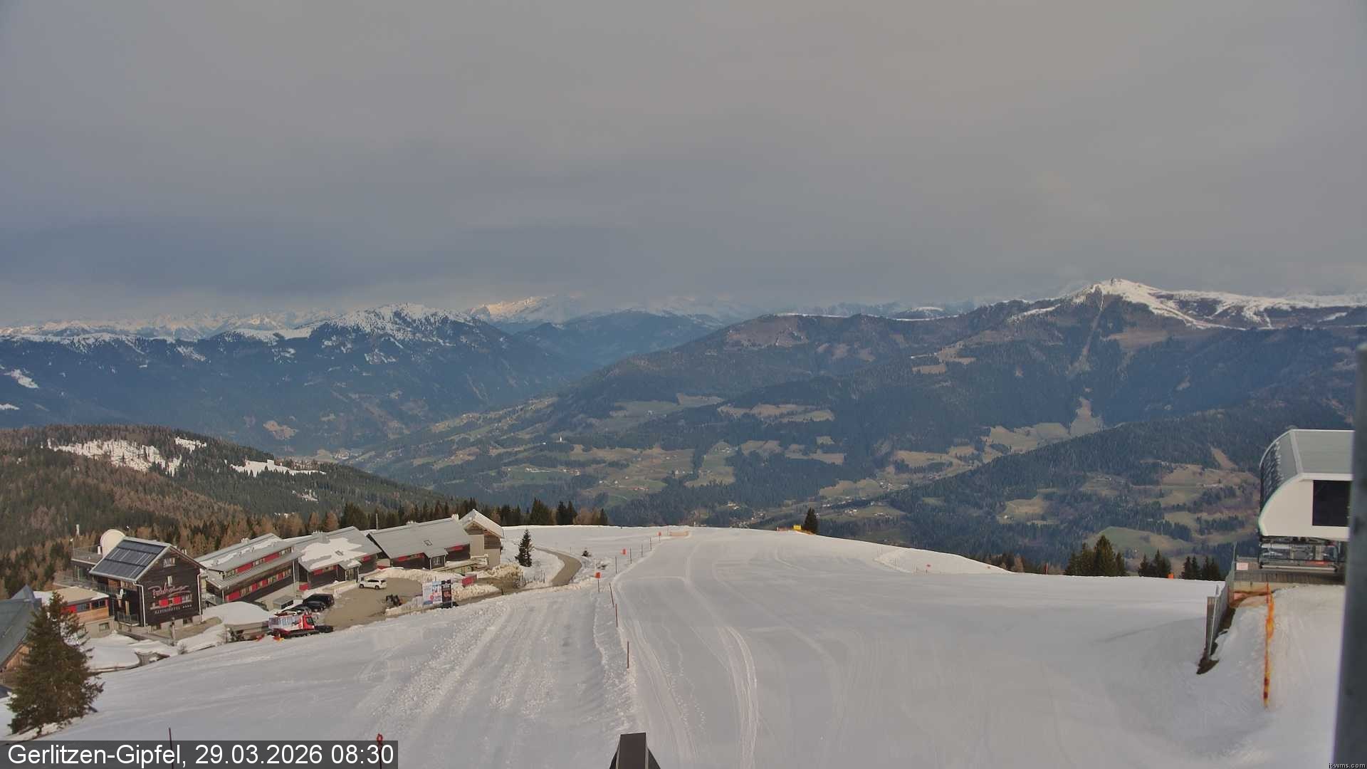 Archiv Foto Webcam Gerlitzen Gipfel: Bergstation 8er Carving Jet