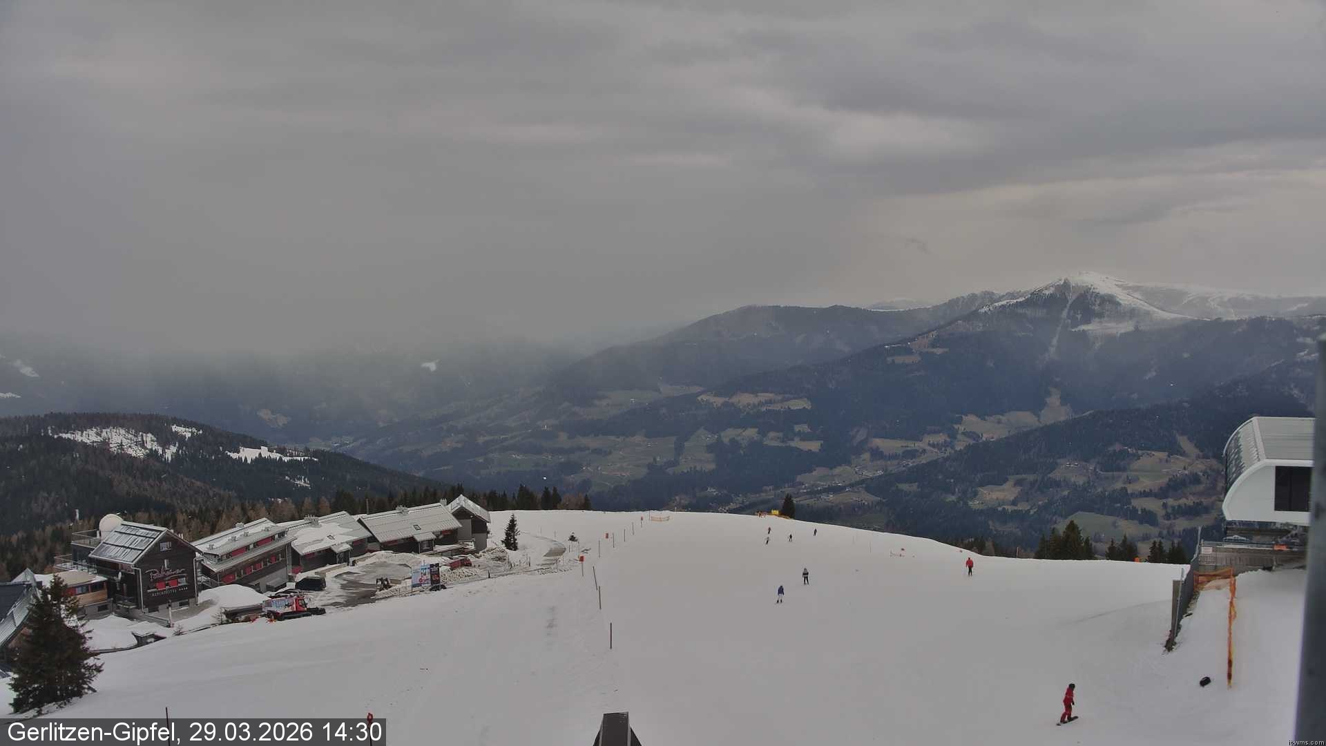 Archiv Foto Webcam Gerlitzen Gipfel: Bergstation 8er Carving Jet