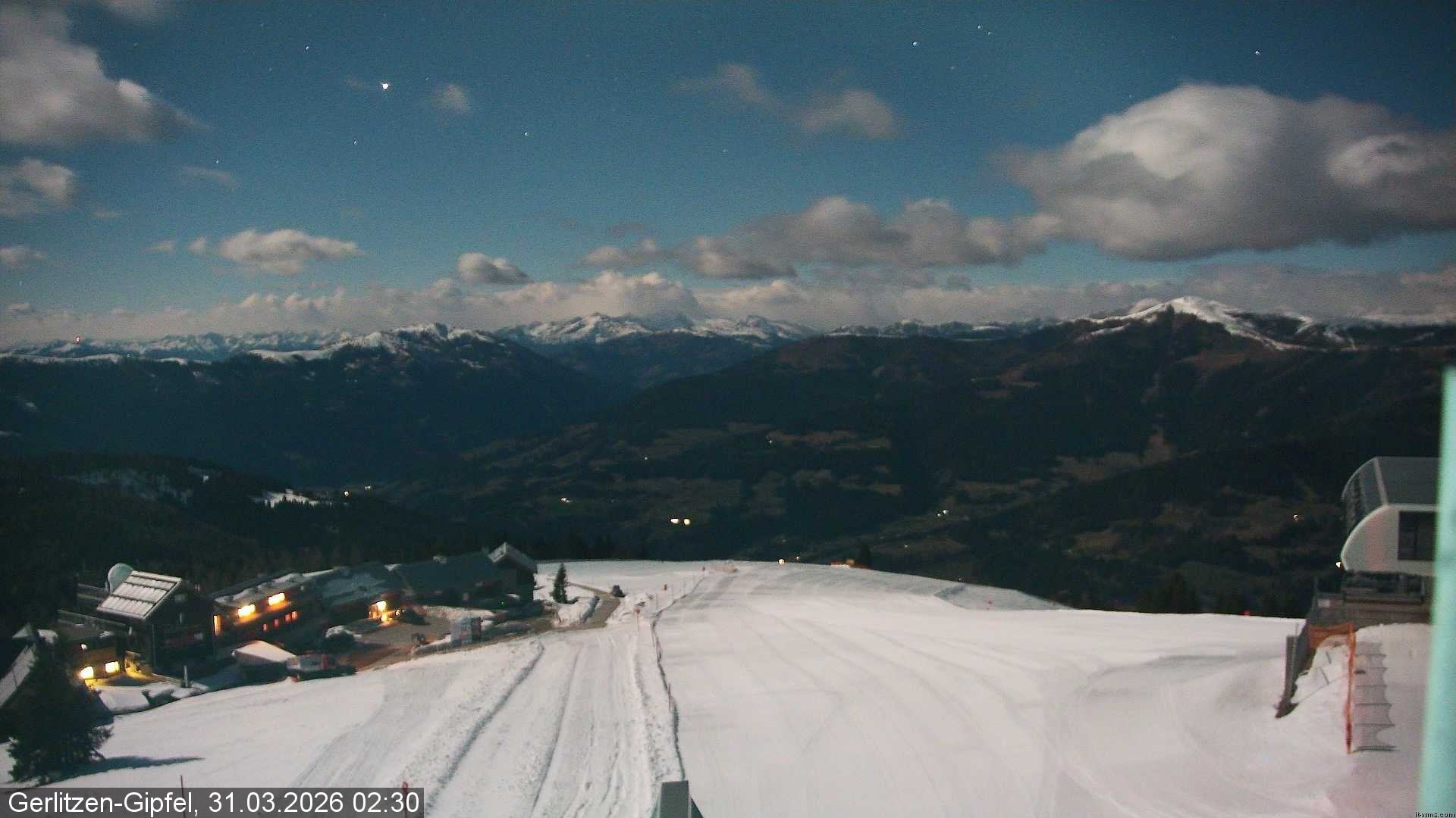 Archiv Foto Webcam Gerlitzen Gipfel: Bergstation 8er Carving Jet
