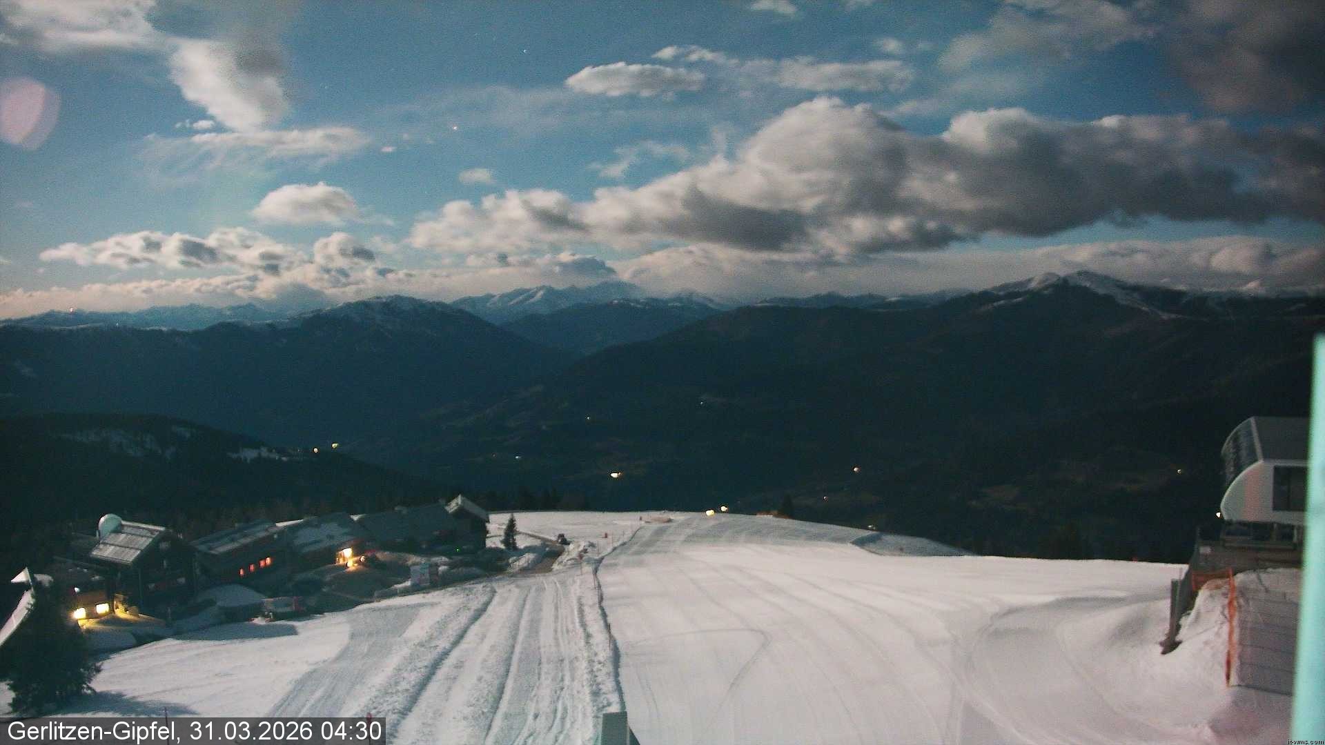 Archiv Foto Webcam Gerlitzen Gipfel: Bergstation 8er Carving Jet