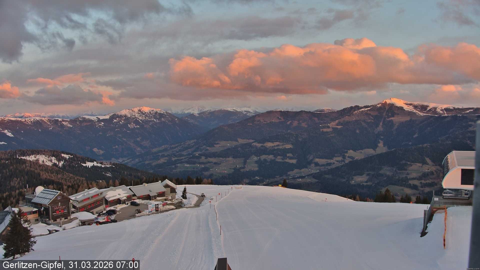 Archiv Foto Webcam Gerlitzen Gipfel: Bergstation 8er Carving Jet