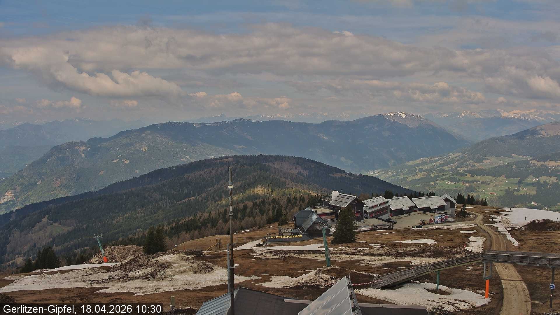 Archiv Foto Webcam Gerlitzen Gipfel: Bergstation 8er Carving Jet