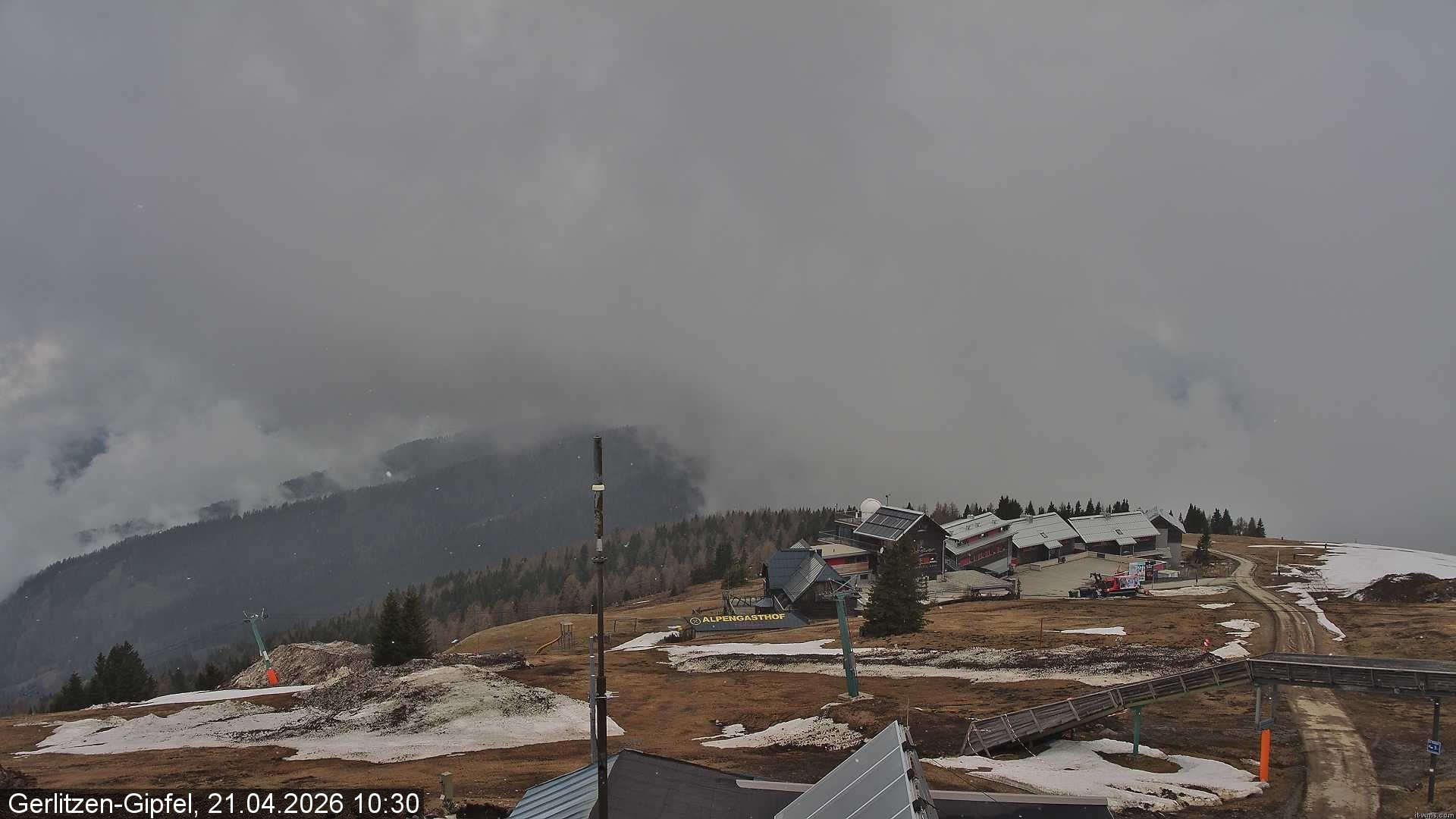 Archiv Foto Webcam Gerlitzen Gipfel: Bergstation 8er Carving Jet