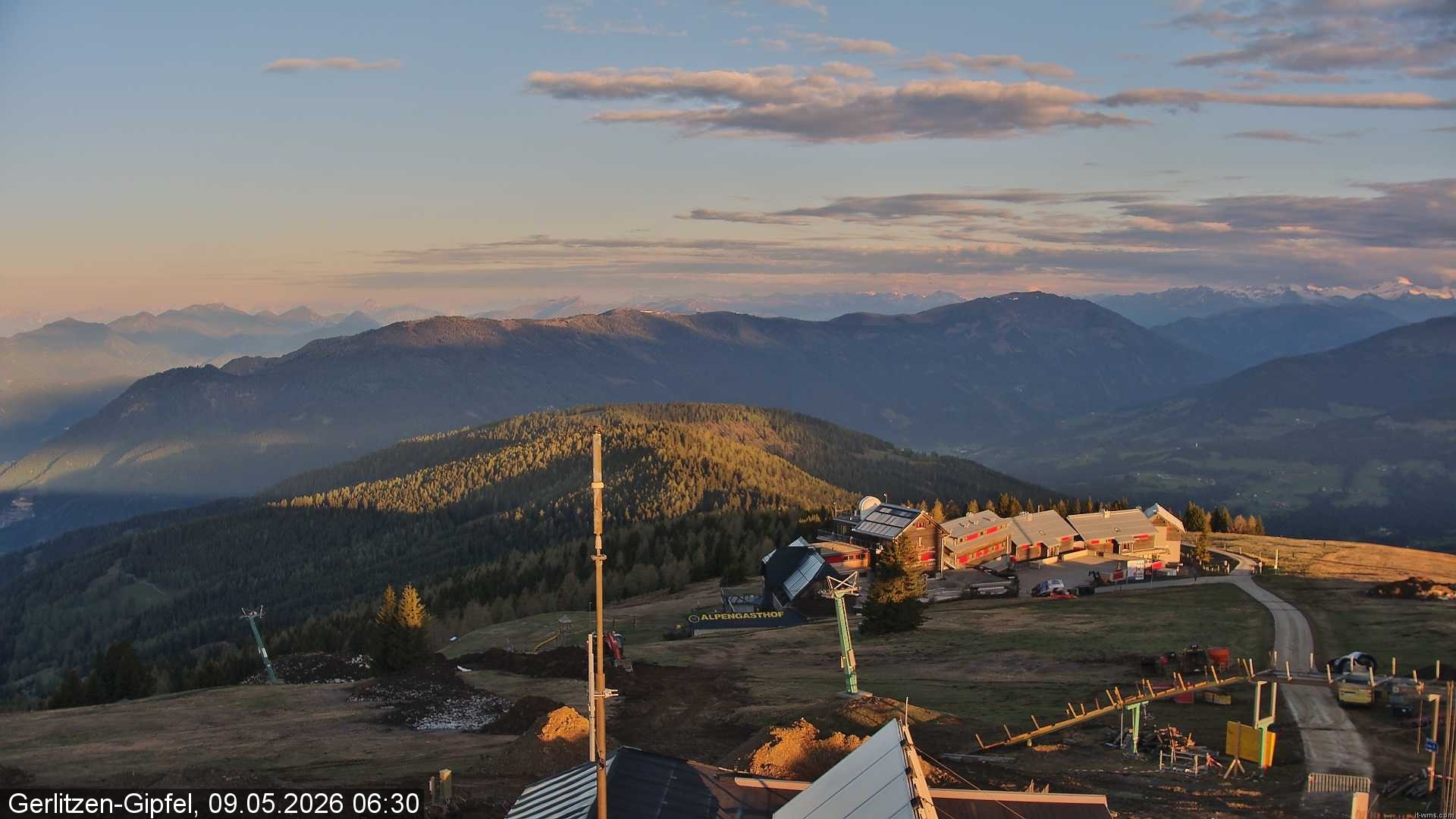 Archiv Foto Webcam Gerlitzen Gipfel: Bergstation 8er Carving Jet