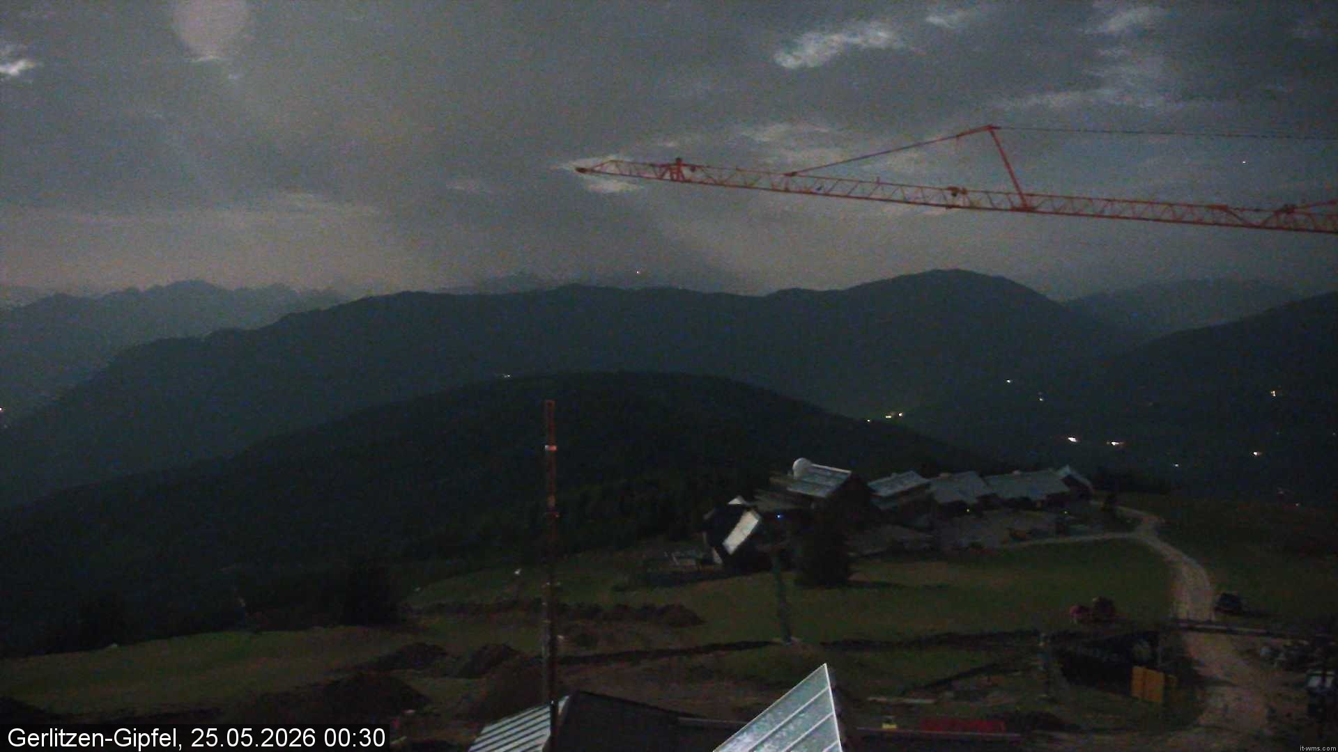 Archiv Foto Webcam Gerlitzen Gipfel: Bergstation 8er Carving Jet