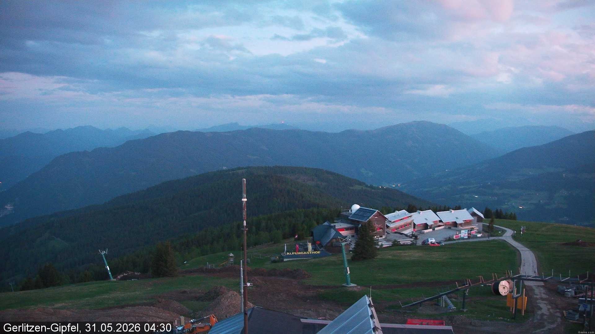 Archiv Foto Webcam Gerlitzen Gipfel: Bergstation 8er Carving Jet