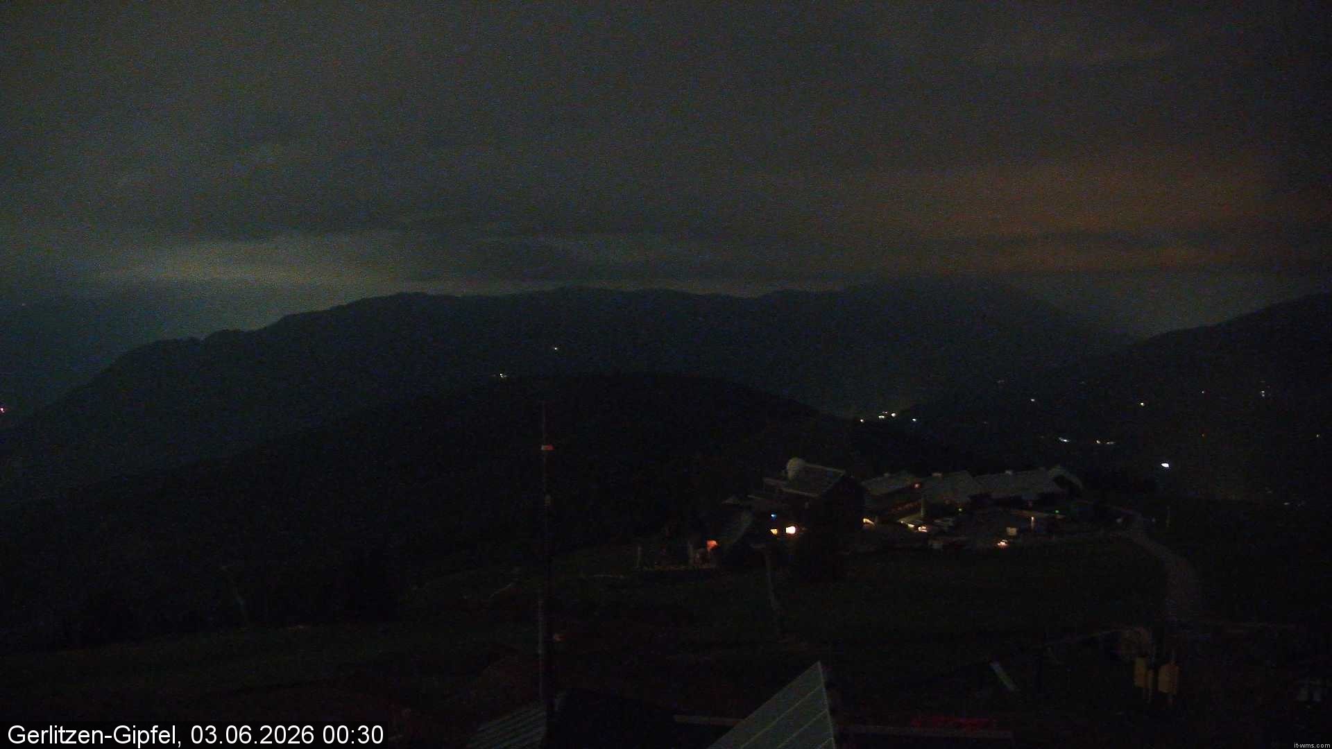 Archiv Foto Webcam Gerlitzen Gipfel: Bergstation 8er Carving Jet