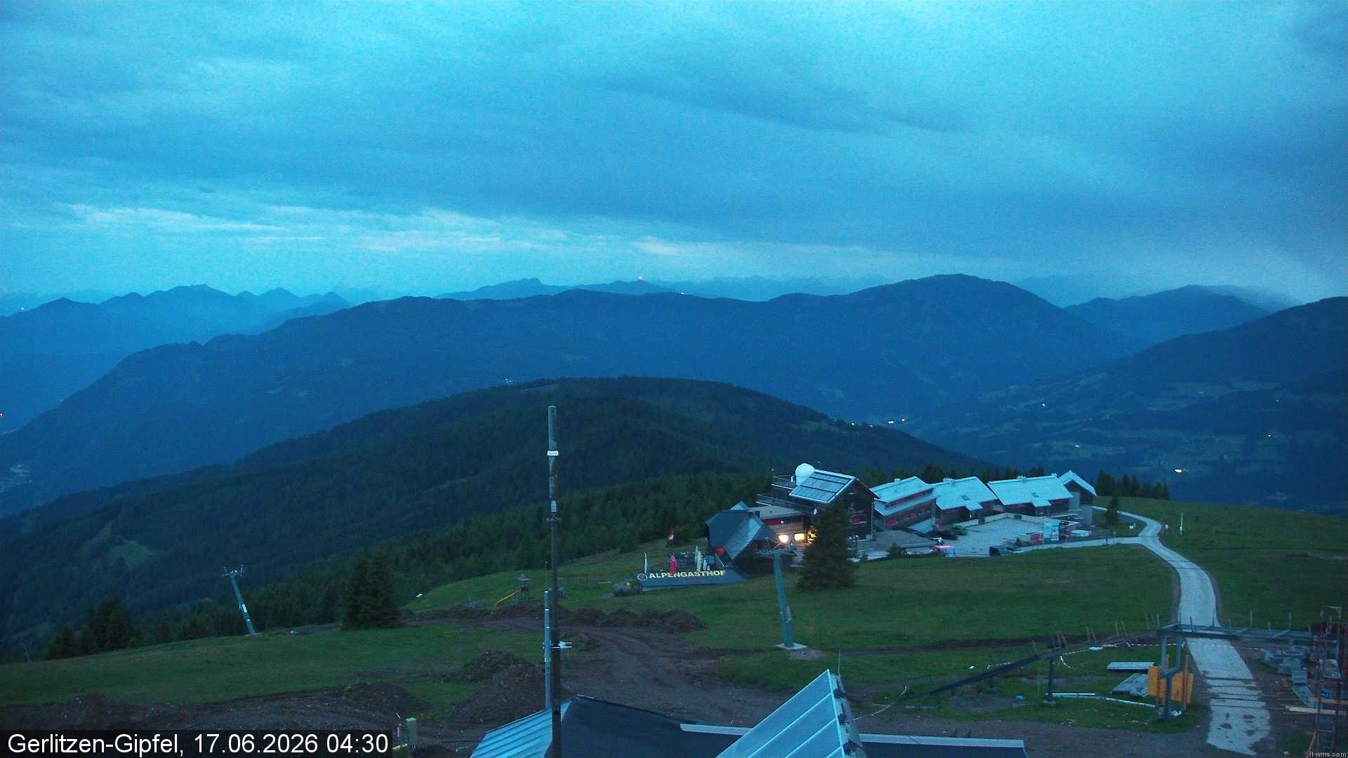 Archiv Foto Webcam Gerlitzen Gipfel: Bergstation 8er Carving Jet