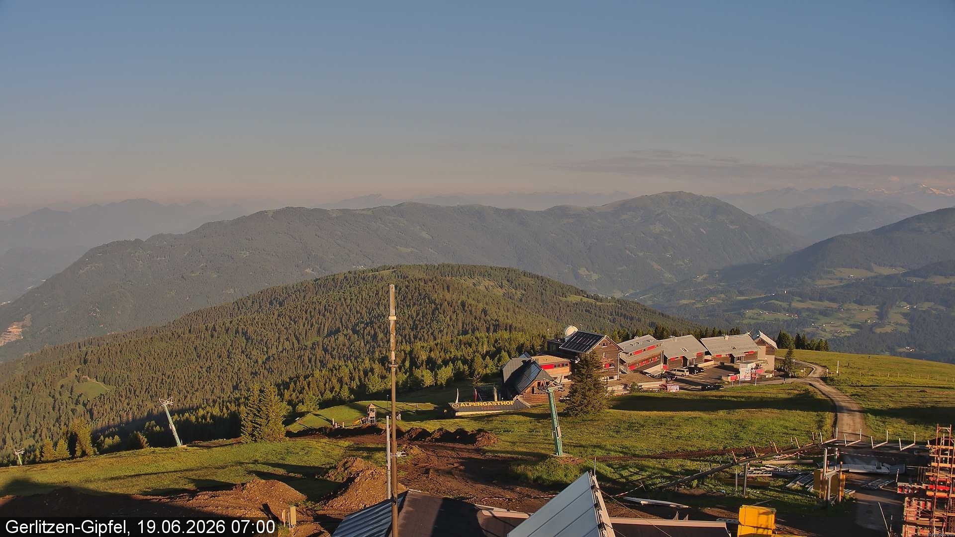 Archiv Foto Webcam Gerlitzen Gipfel: Bergstation 8er Carving Jet