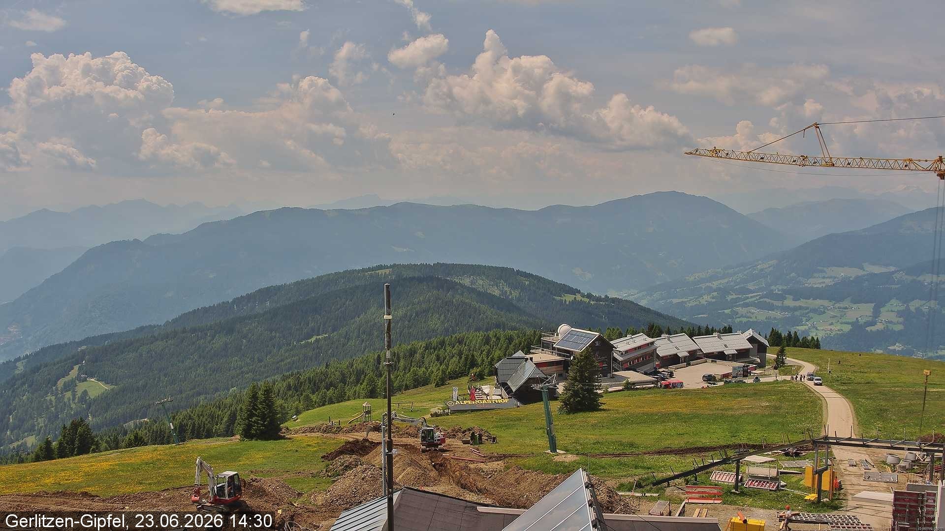 Archiv Foto Webcam Gerlitzen Gipfel: Bergstation 8er Carving Jet
