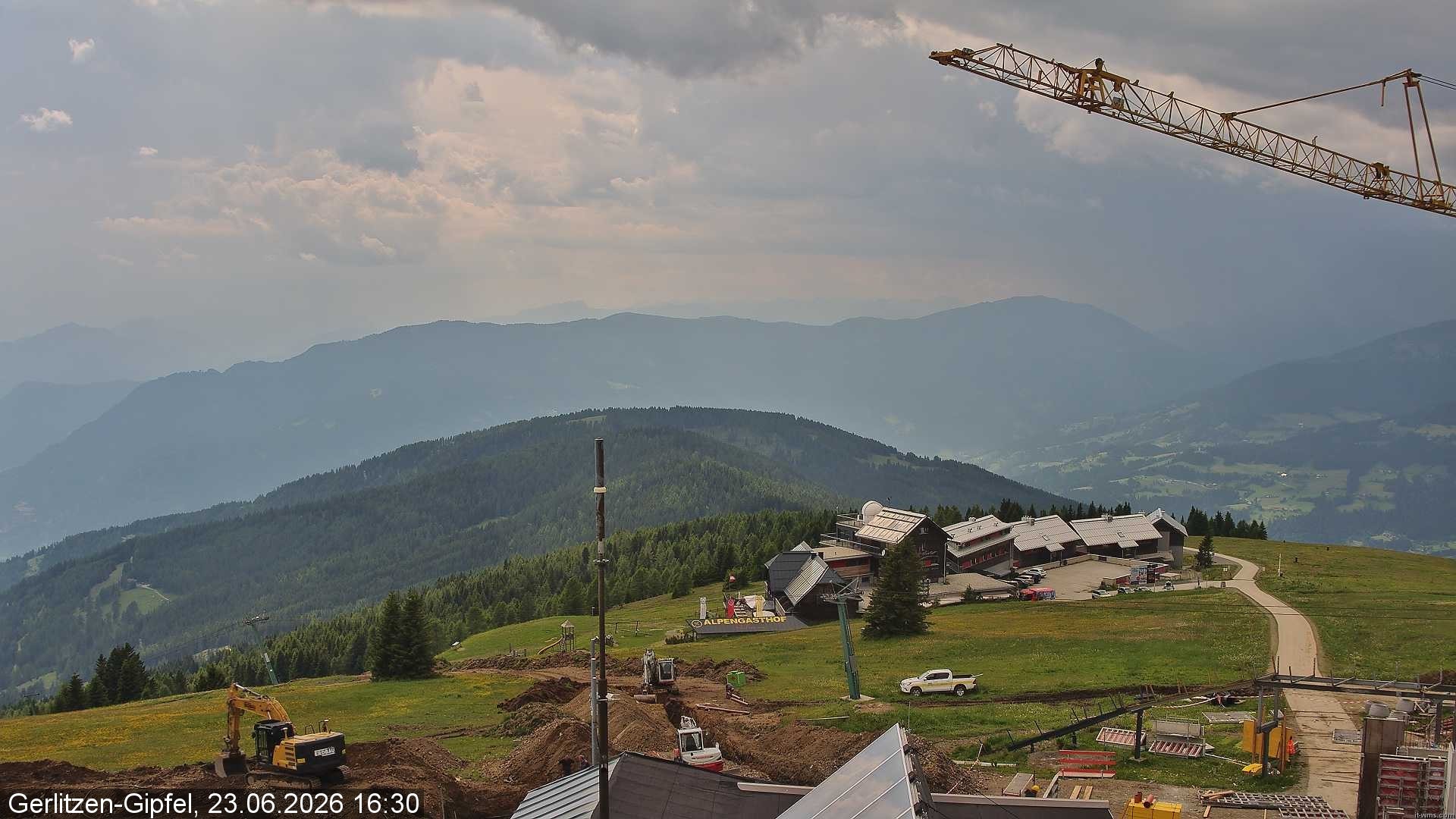 Archiv Foto Webcam Gerlitzen Gipfel: Bergstation 8er Carving Jet